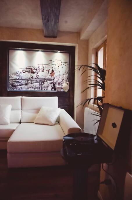 Luxury Danna Plaza Mayor เกว็งกา ภายนอก รูปภาพ